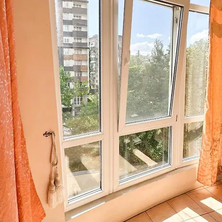 Apartment уютная 6 фонтана, 20 мин аркадия Odesa