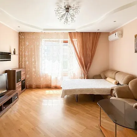 уютная 6 фонтана, 20 мин аркадия Apartment *